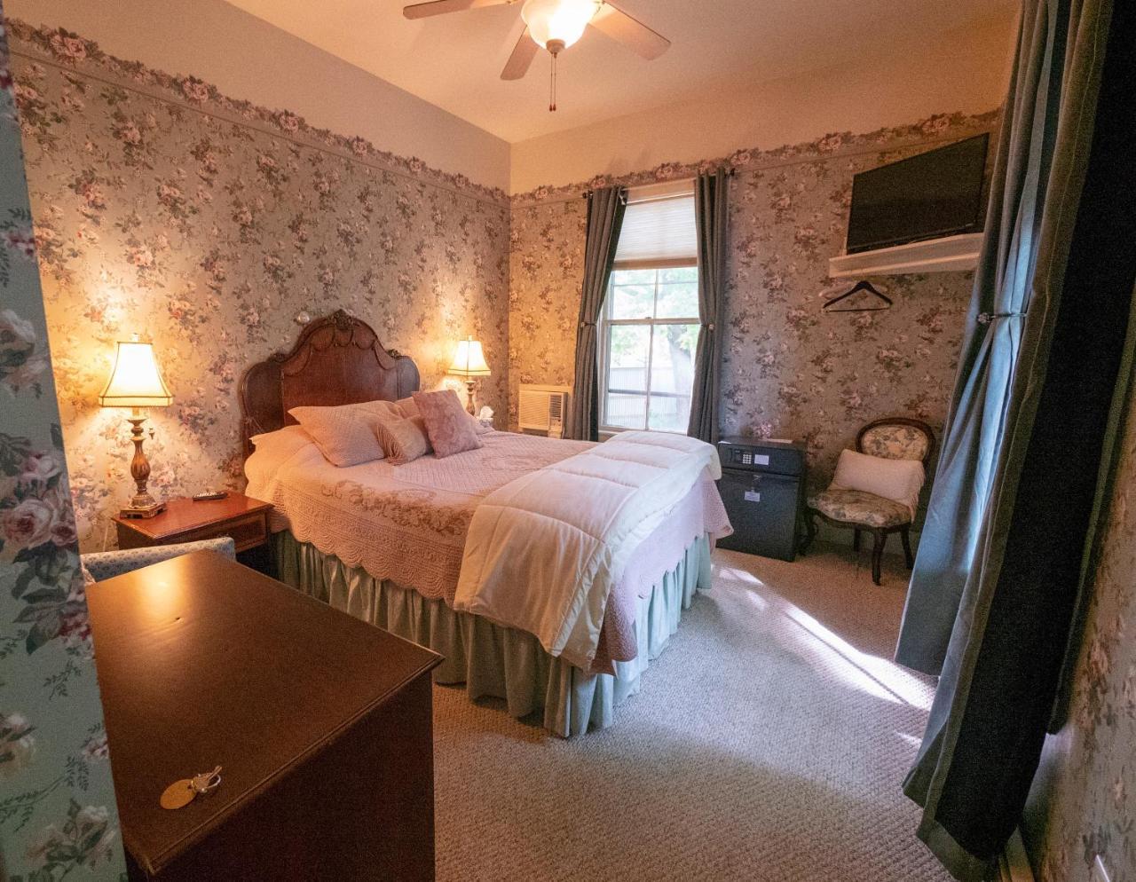Grand Victorian Inn Bethel Bagian luar foto